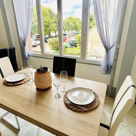 Le Magaline Apartment Sainte-Savine Bagian luar foto