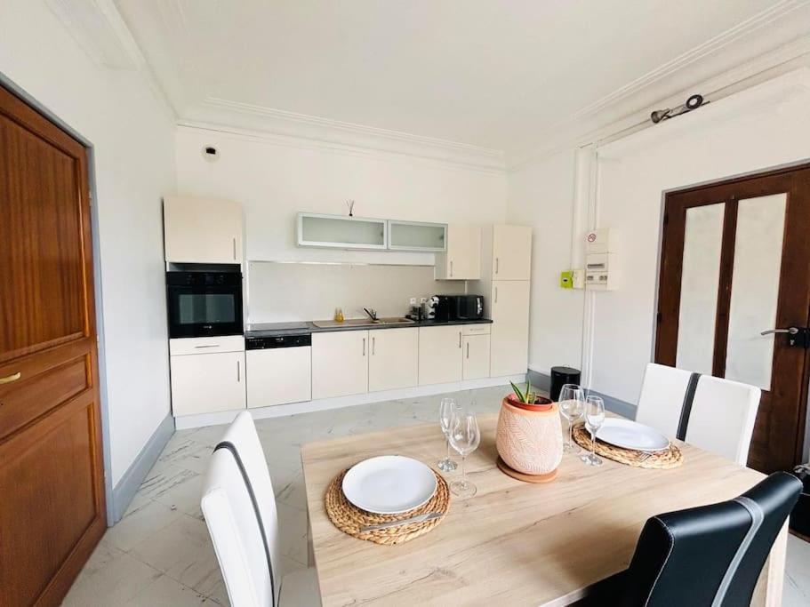 Le Magaline Apartment Sainte-Savine Bagian luar foto
